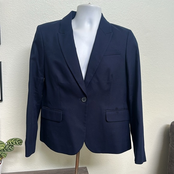 J Crew Women’s blazer. Size 12 NWT. navy - Picture 2 of 8